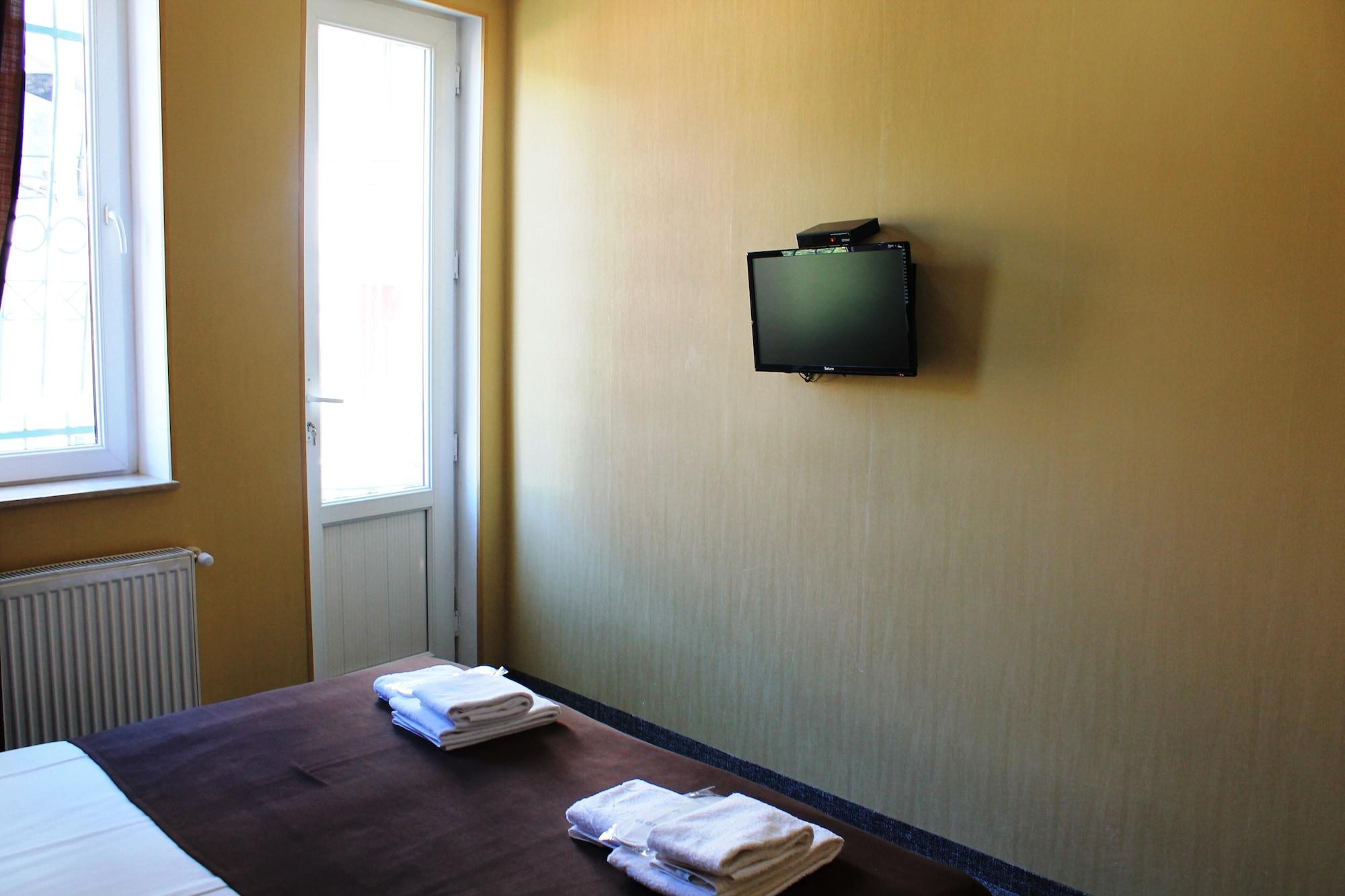Tbiliseli Inn Тбилиси Екстериор снимка