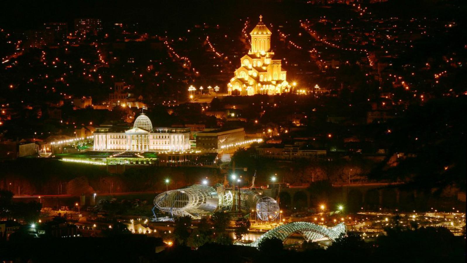 Tbiliseli Inn Тбилиси Екстериор снимка
