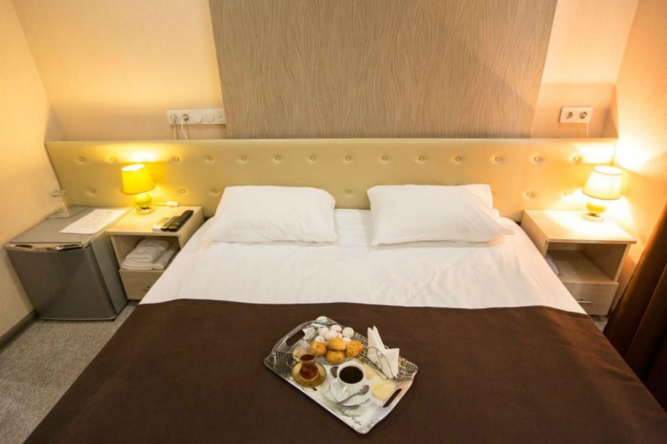 Tbiliseli Inn Тбилиси Екстериор снимка