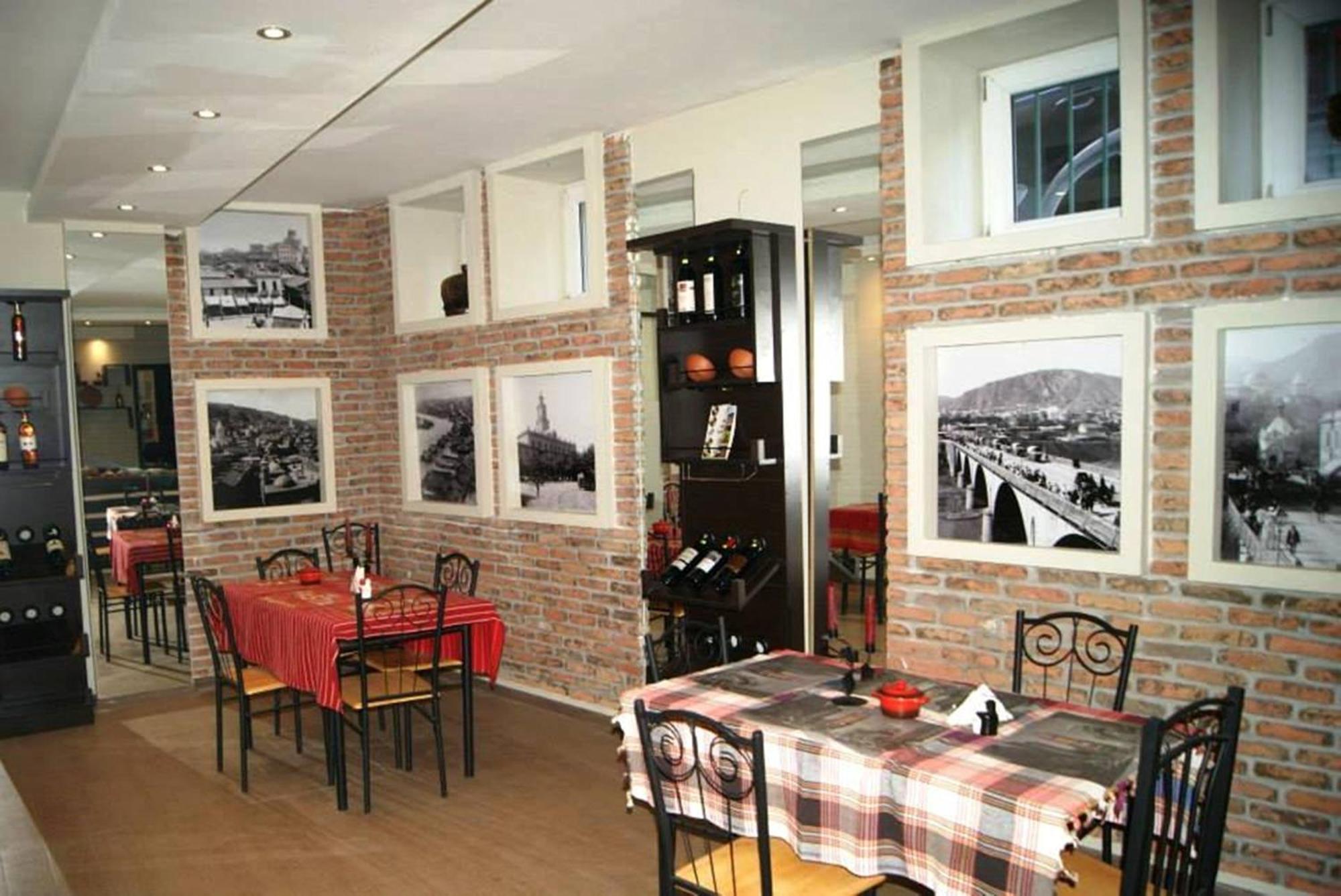 Tbiliseli Inn Тбилиси Екстериор снимка