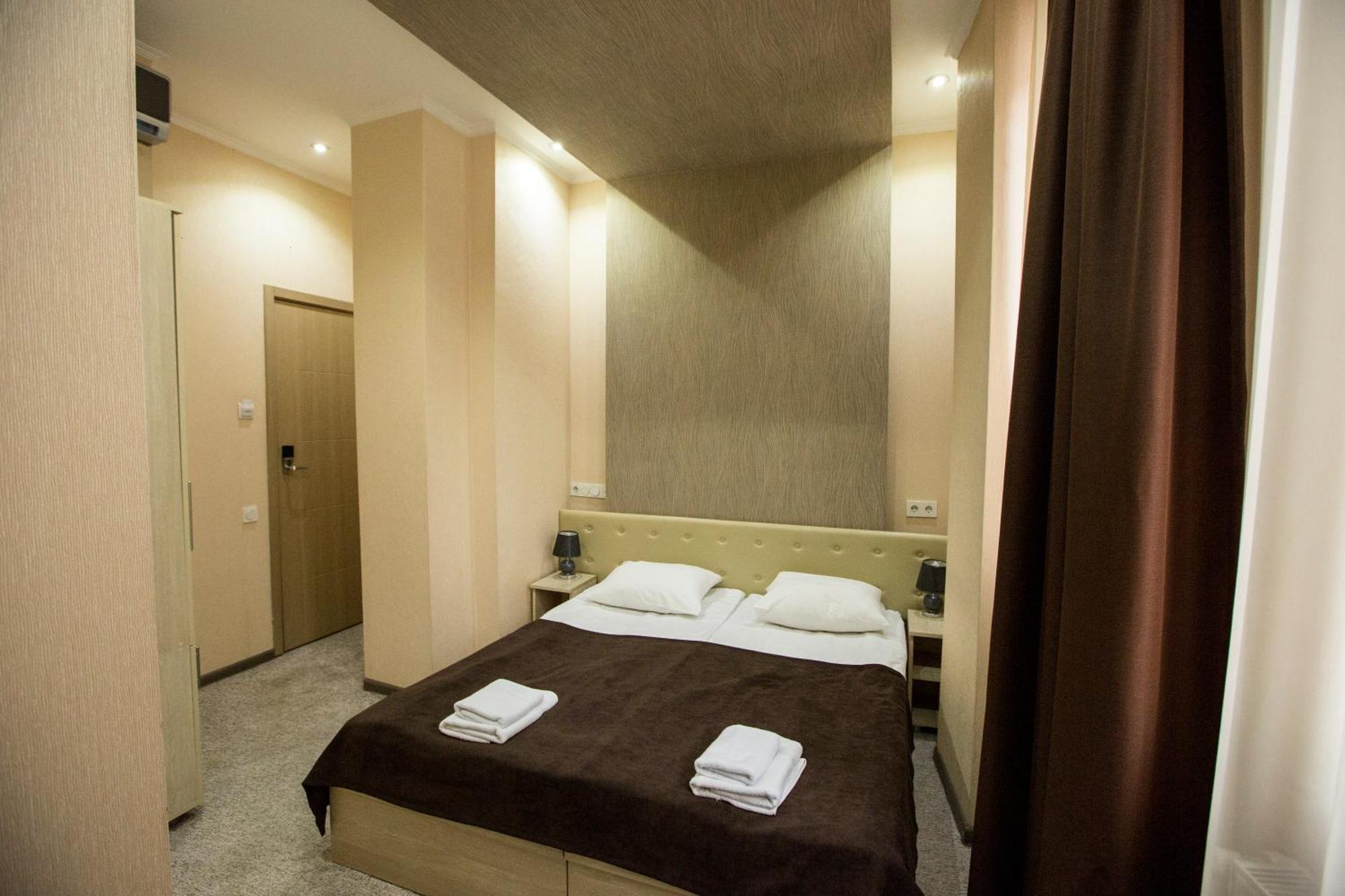 Tbiliseli Inn Тбилиси Екстериор снимка