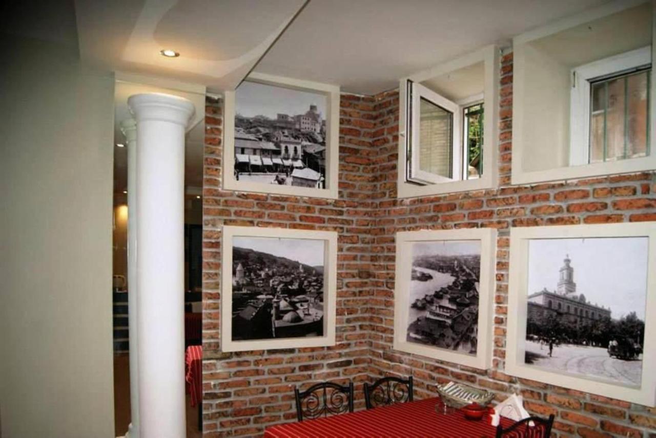 Tbiliseli Inn Тбилиси Екстериор снимка