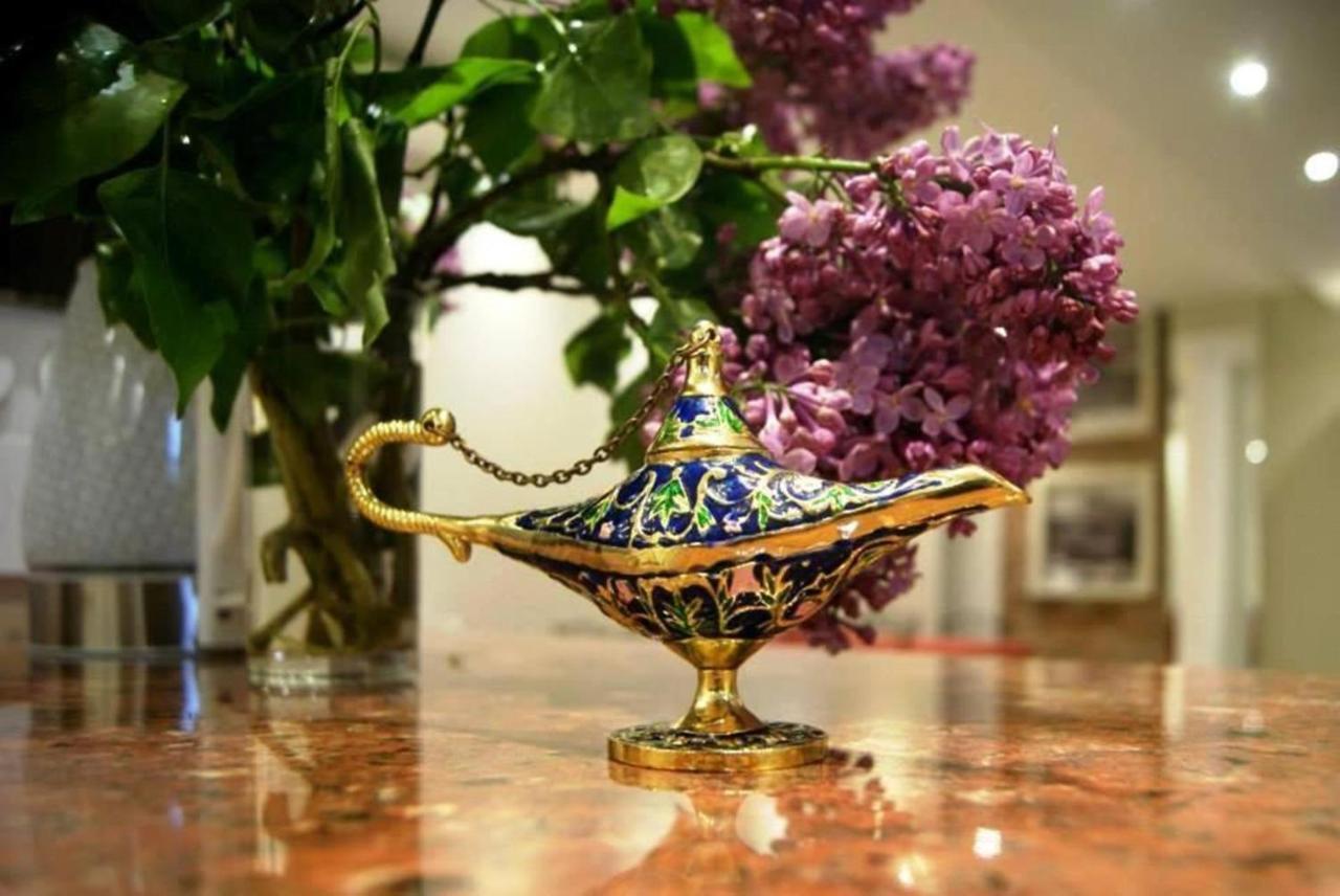 Tbiliseli Inn Тбилиси Екстериор снимка