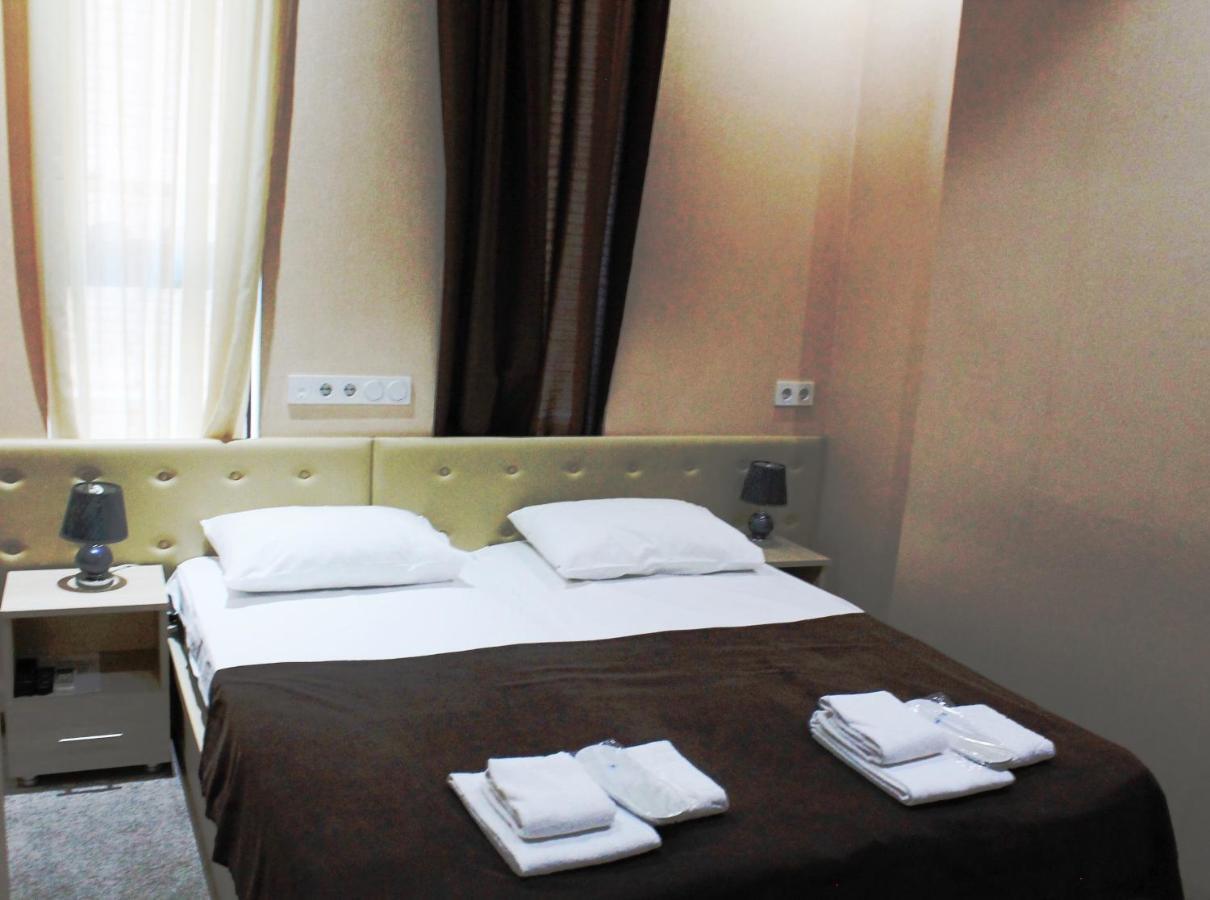 Tbiliseli Inn Тбилиси Екстериор снимка